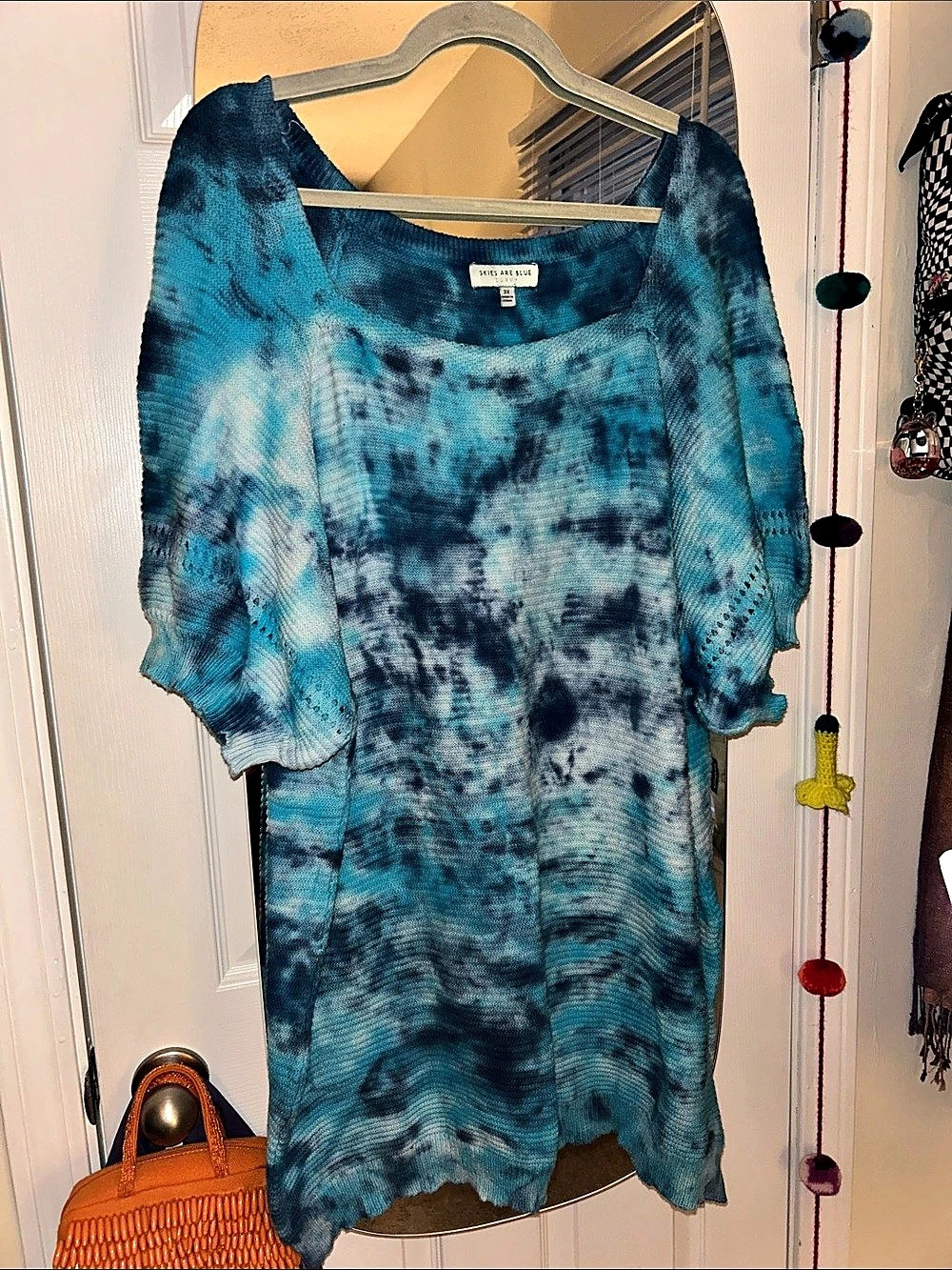 SKIES ARE BLUE Abstract Blue Tunic Size 3X Like New